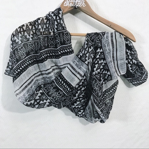 Aztec Print Infinity Scarf Black & Gray - Picture 3 of 4